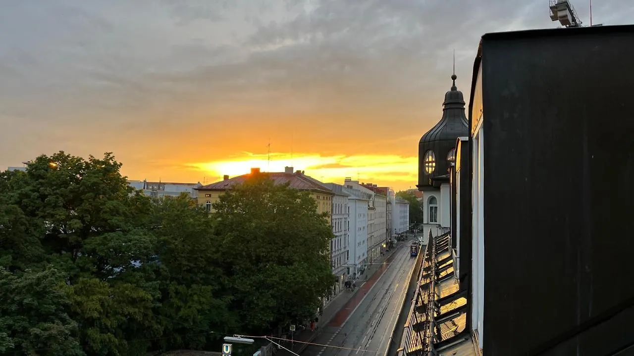 Modern City Center Apartment Munich